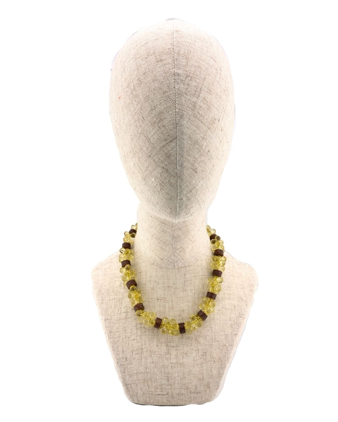 Collar ramillete amarillos