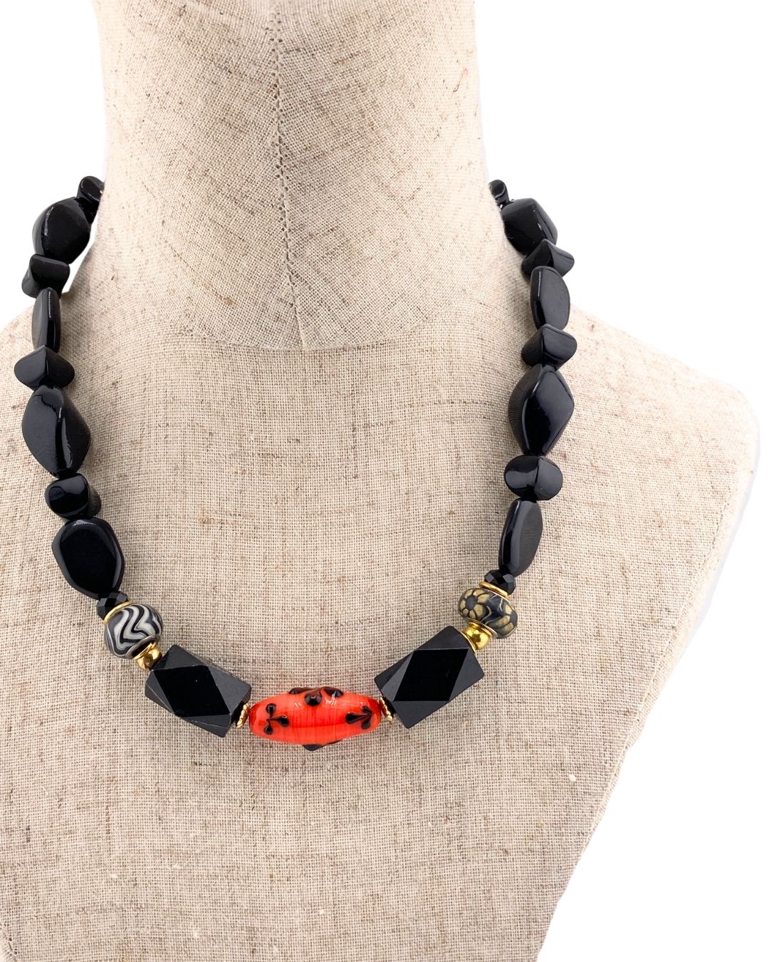 Collar brillante