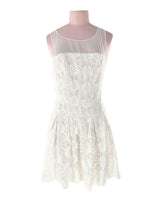 Vestido midi en ojalillo