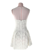 Vestido midi en ojalillo