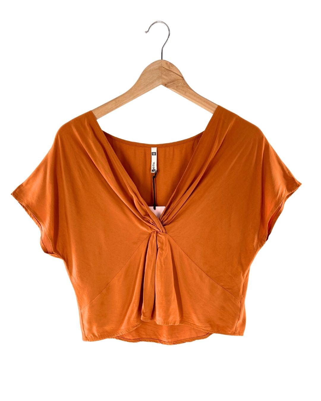 Blusa crop anudada