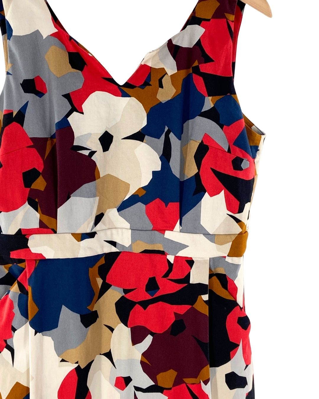 Vestido midi de tiras anchas