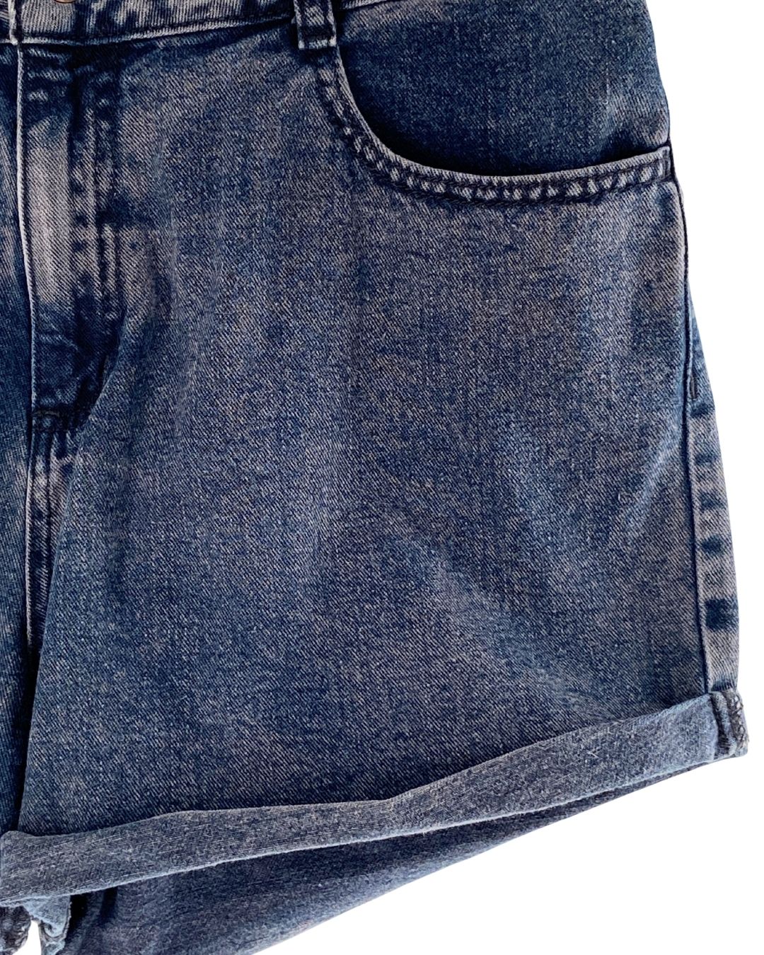 Short mini en denim rigido