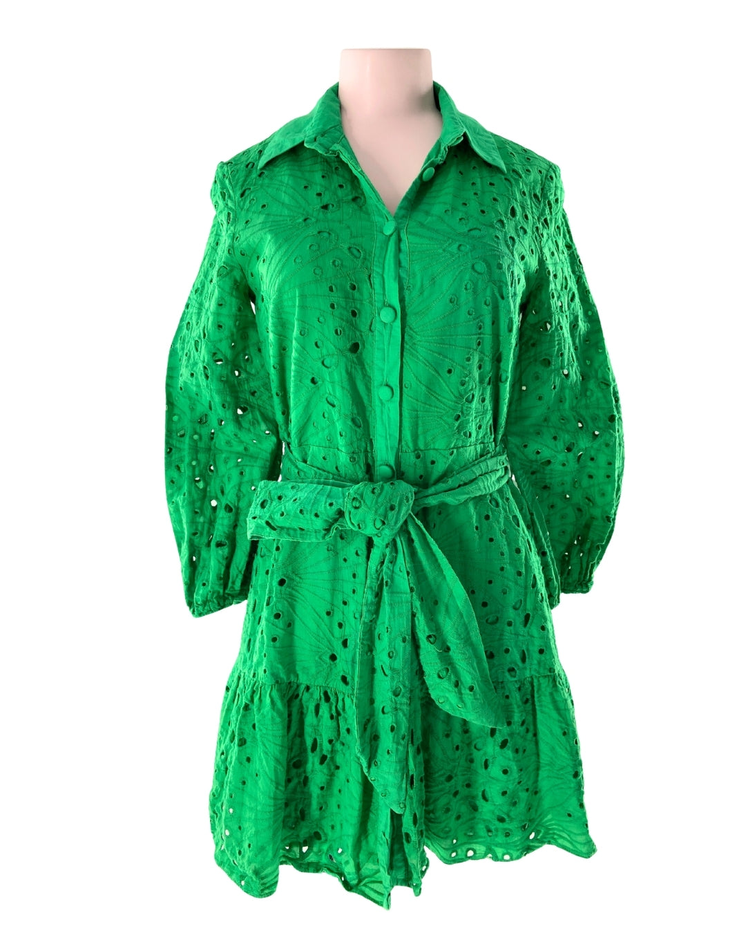 Vestido abotonado en ojalillo