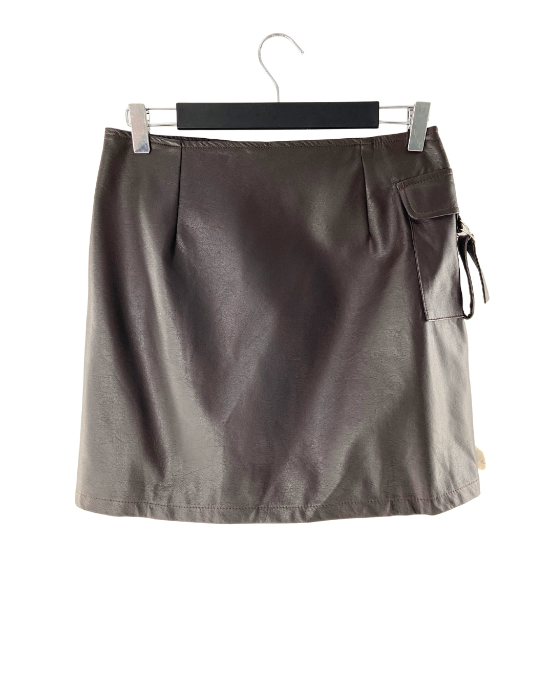 Falda mini efecto piel