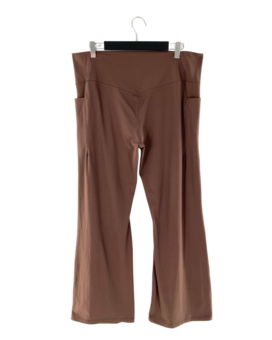 Leggings flare con bolsillos