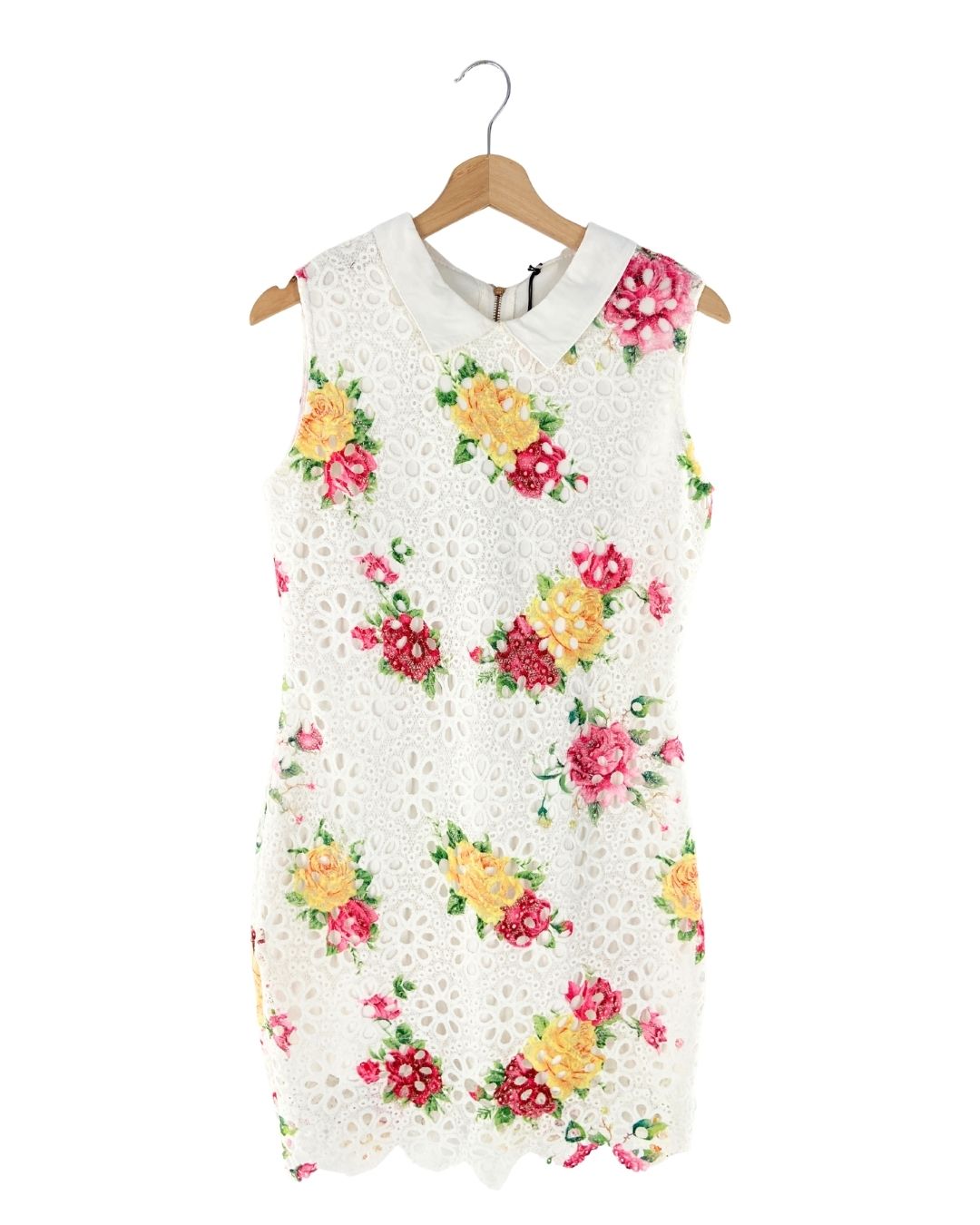 Vestido sleeveless en encaje