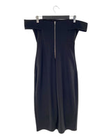 Vestido off shoulder al cuerpo