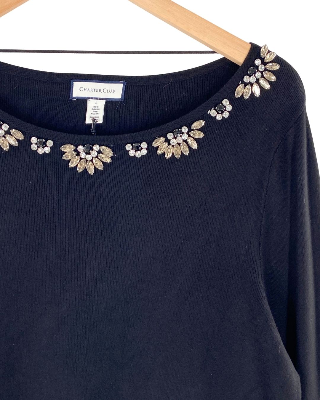 Saco tejido con recamado