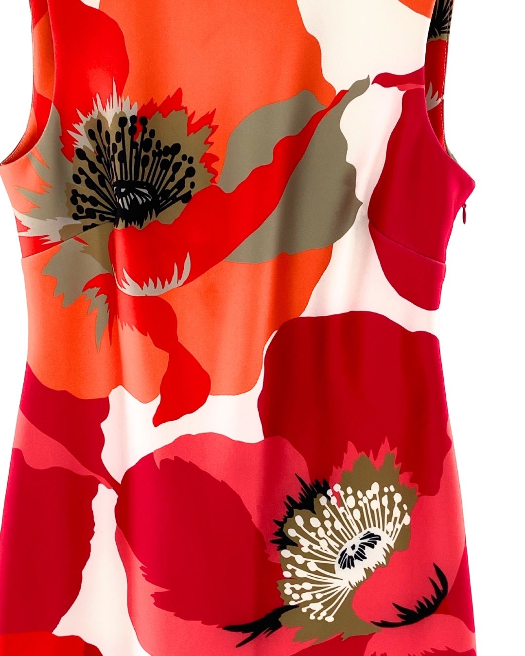 Vestido sleeveless en scuba