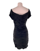 Vestido off shoulder drapeado