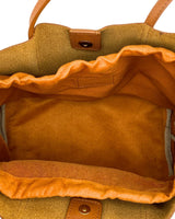 Cartera de mano en cuero