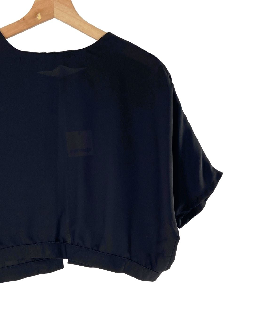 Blusa crop traslucida