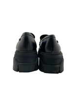 Loafers mate con taches