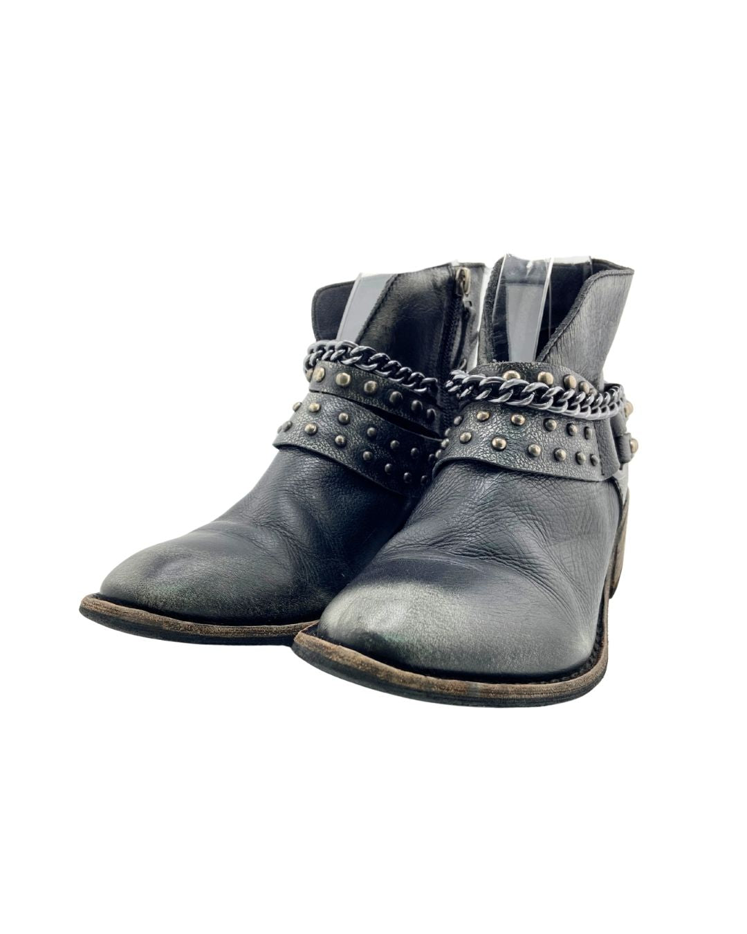 Botines en cuero con taches