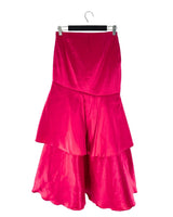 Falda satinada con maxi vuelos