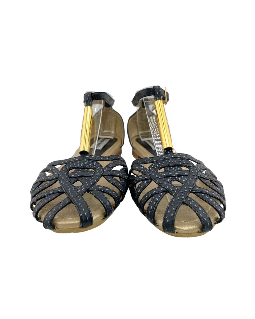 Sandalias planas con detalle