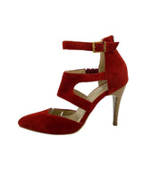 Stilettos en gamuza con correa