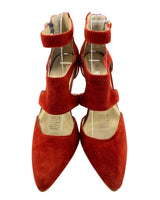Stilettos en gamuza con correa