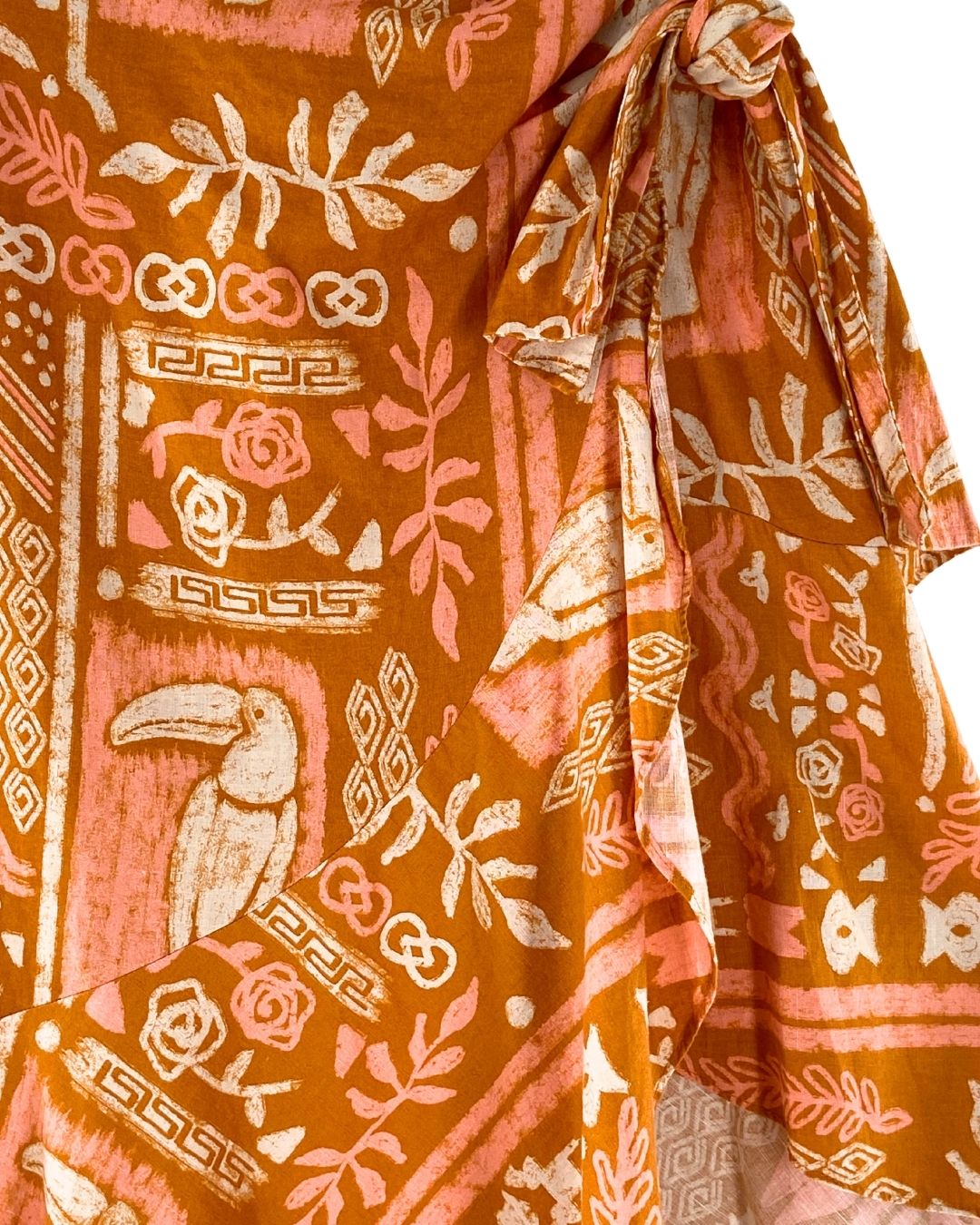 Top de tiras y falda