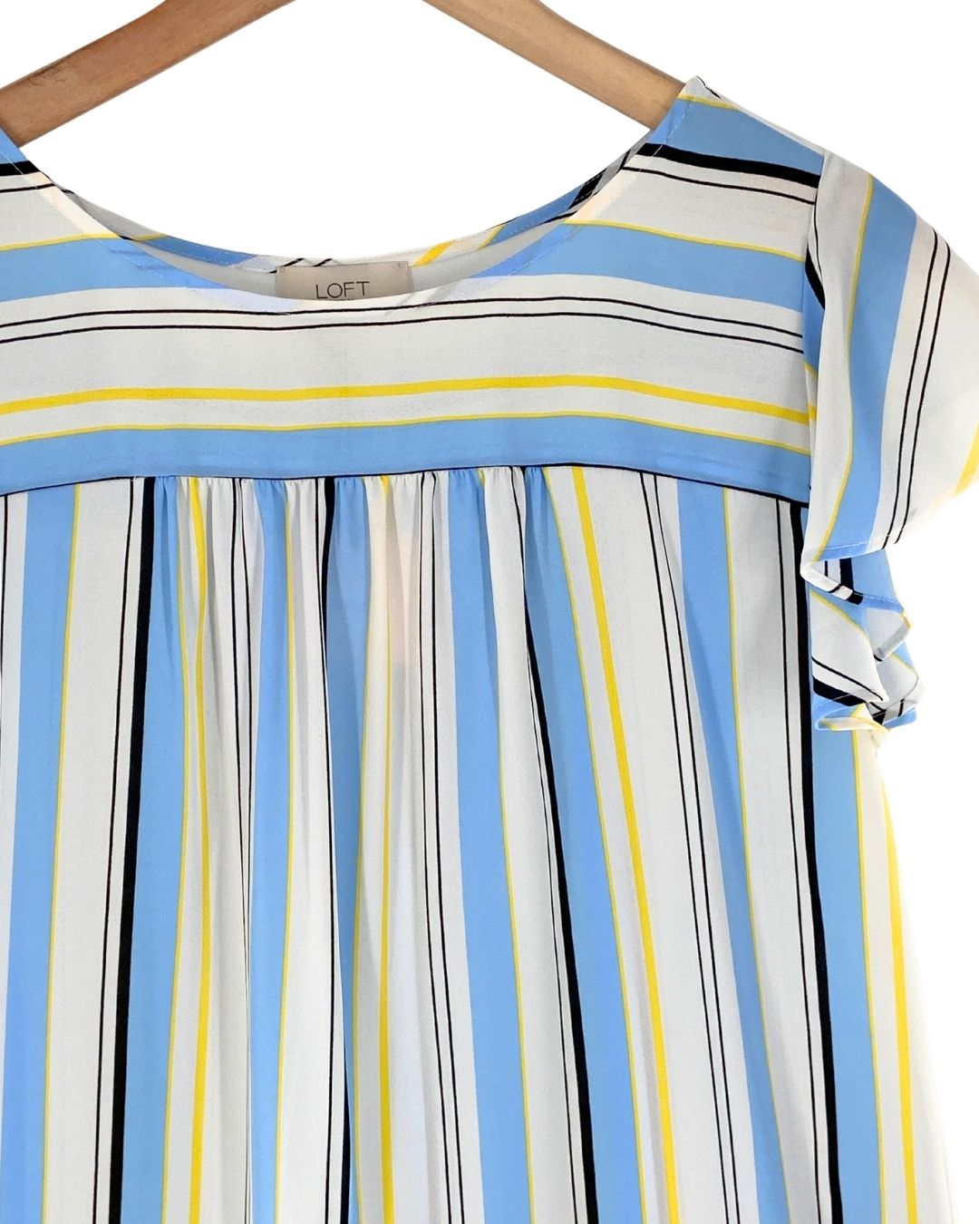 Blusa a rayas con vuelo