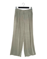 Pantalon satinado con textura