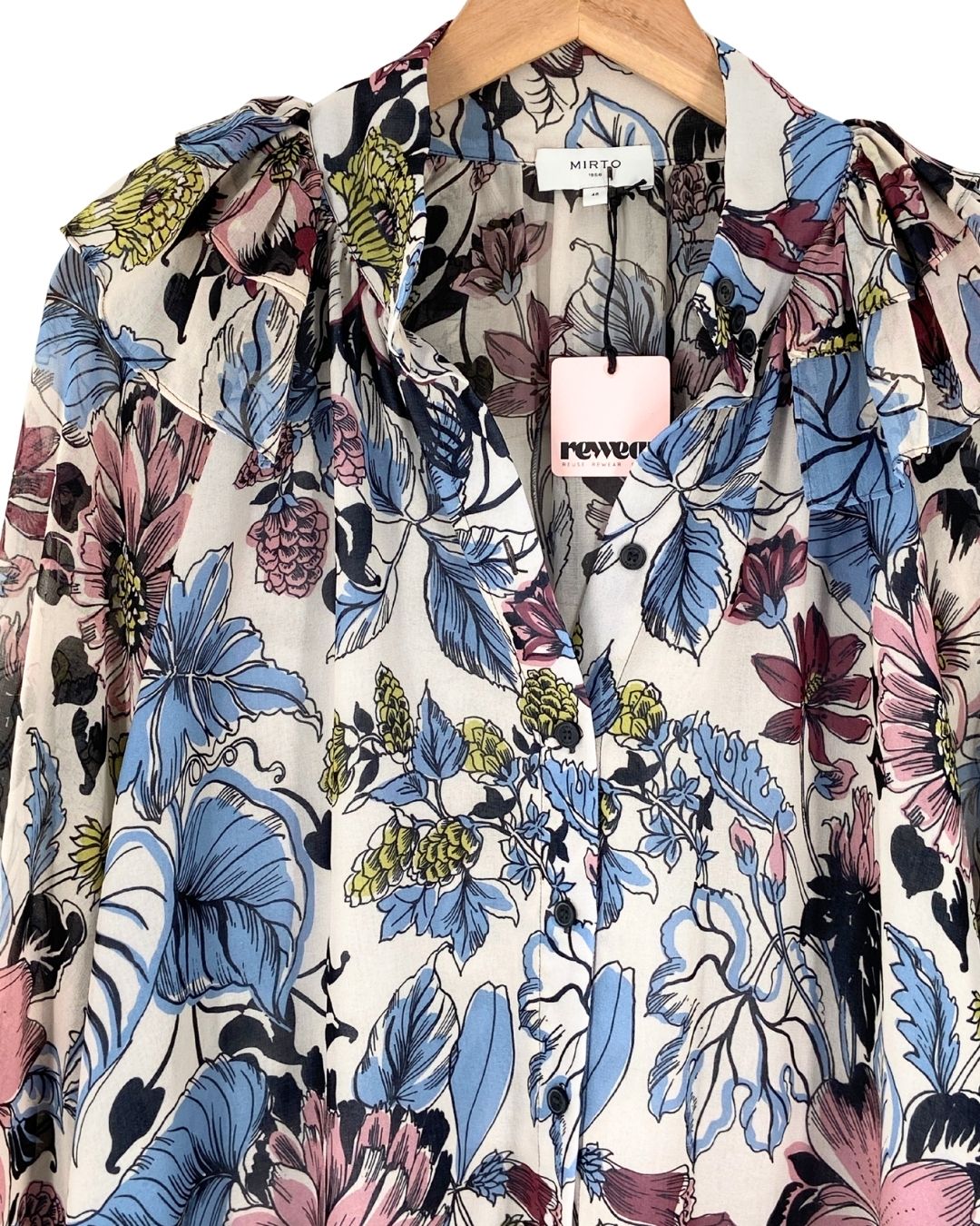 Blusa traslucida vuelo