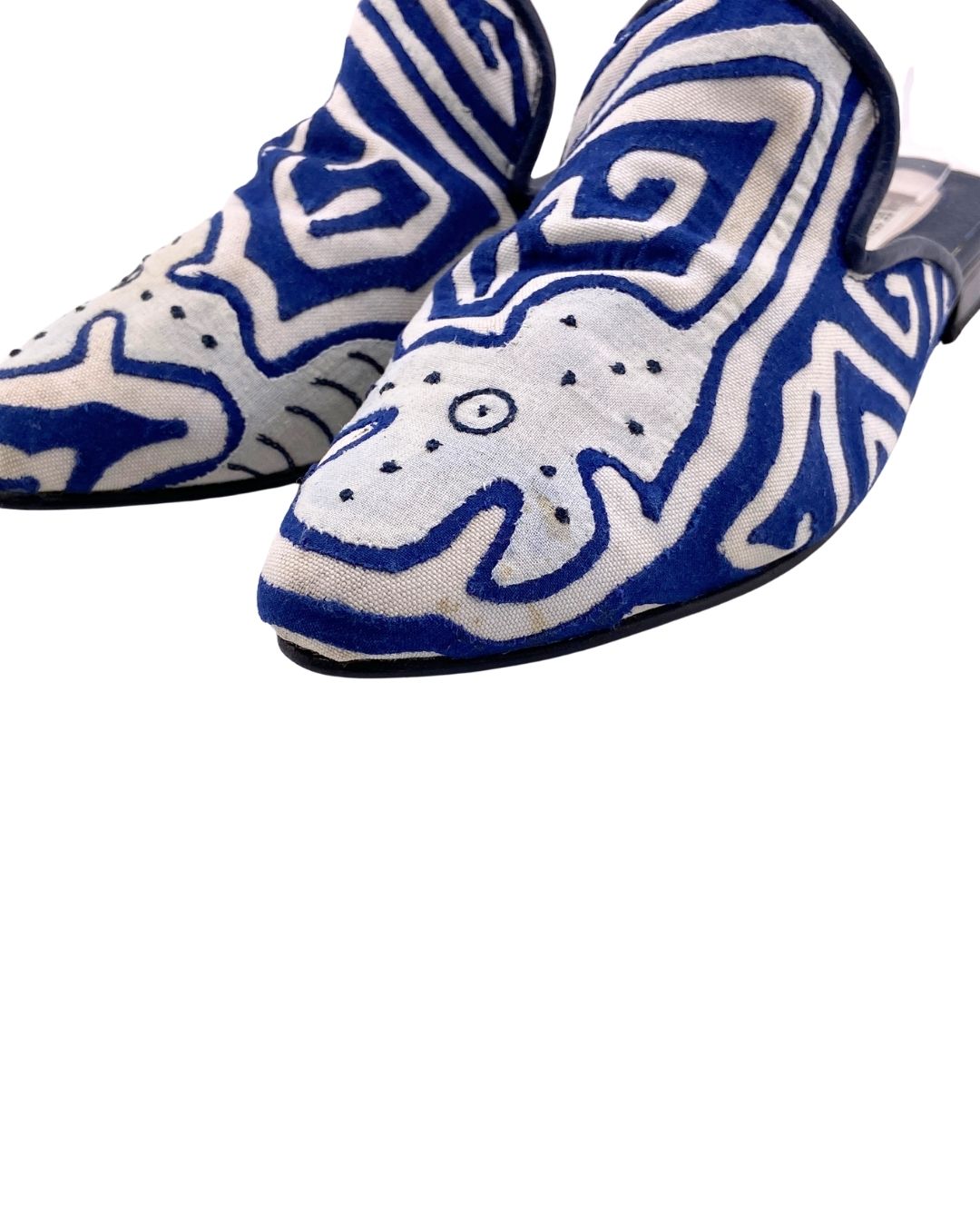 Mules en tela con diseño