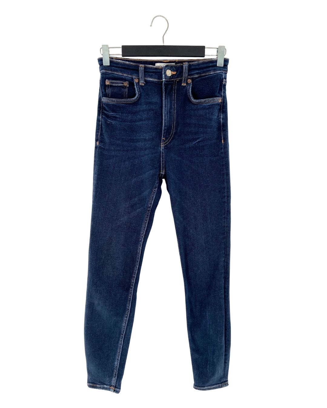 Skinny jeans stretch