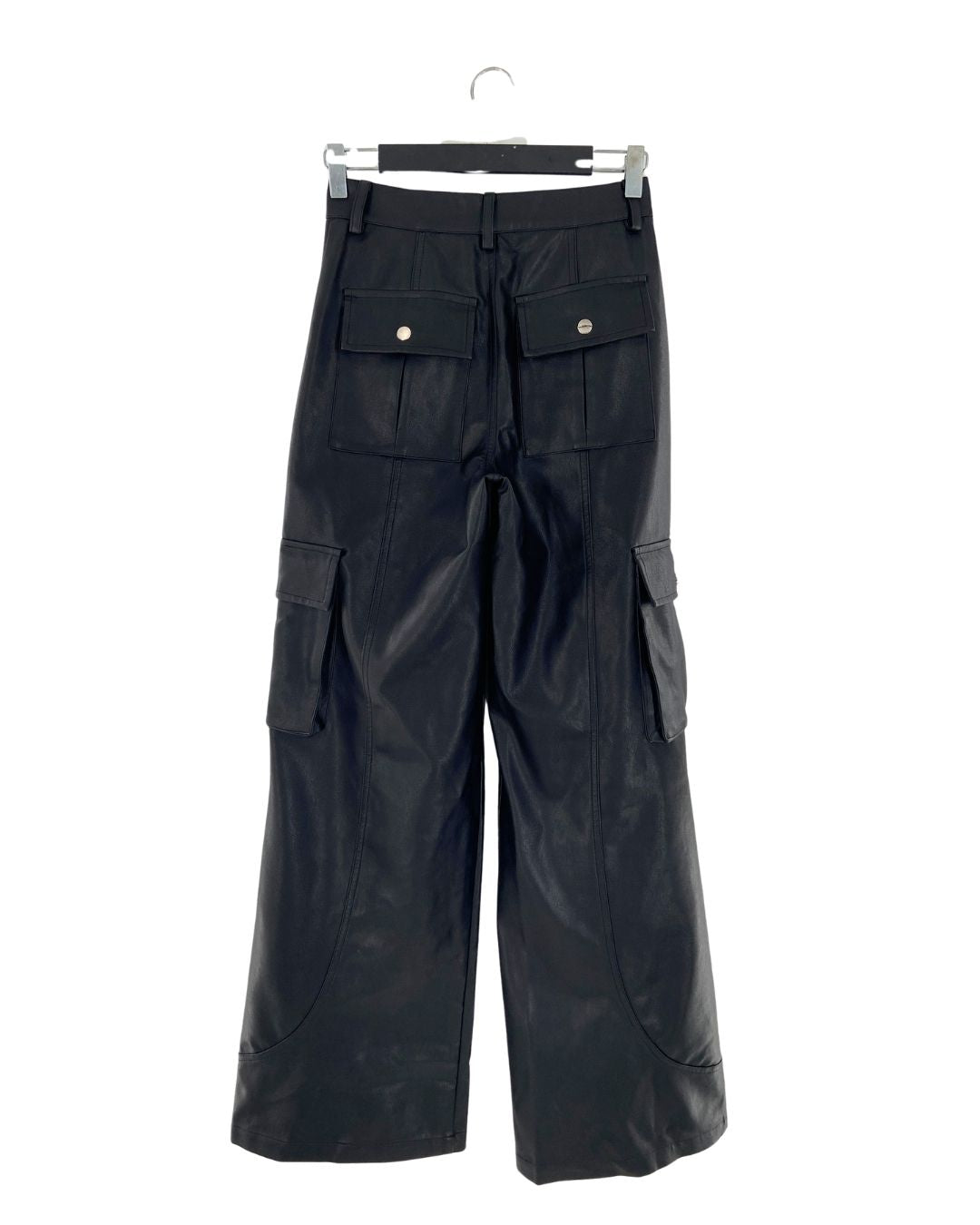 Pantalon tipo cargo