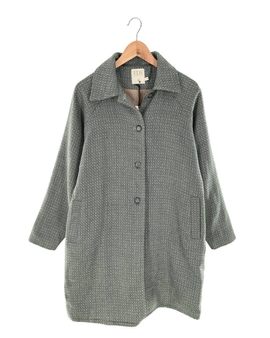 Abrigo long size abotonado