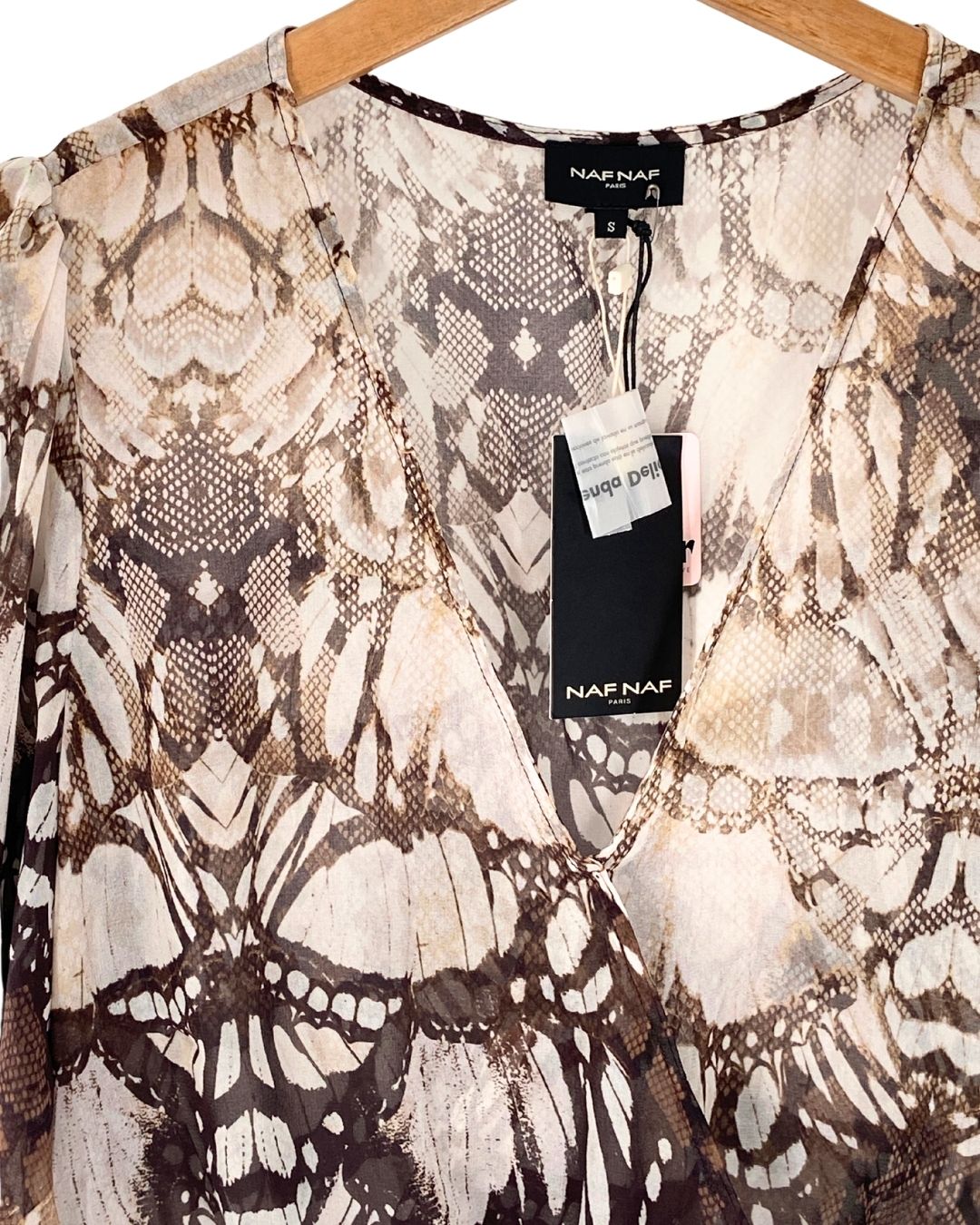 Blusa traslucida encauchada