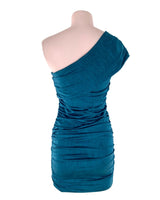 Vestido one shoulder drapeado