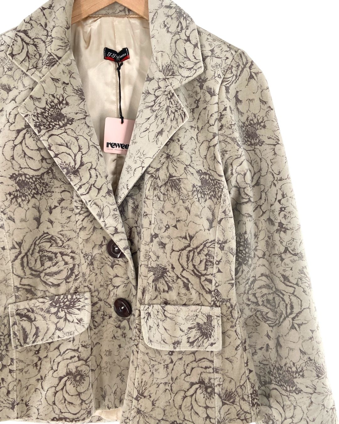 Blazer abotonado en velvet