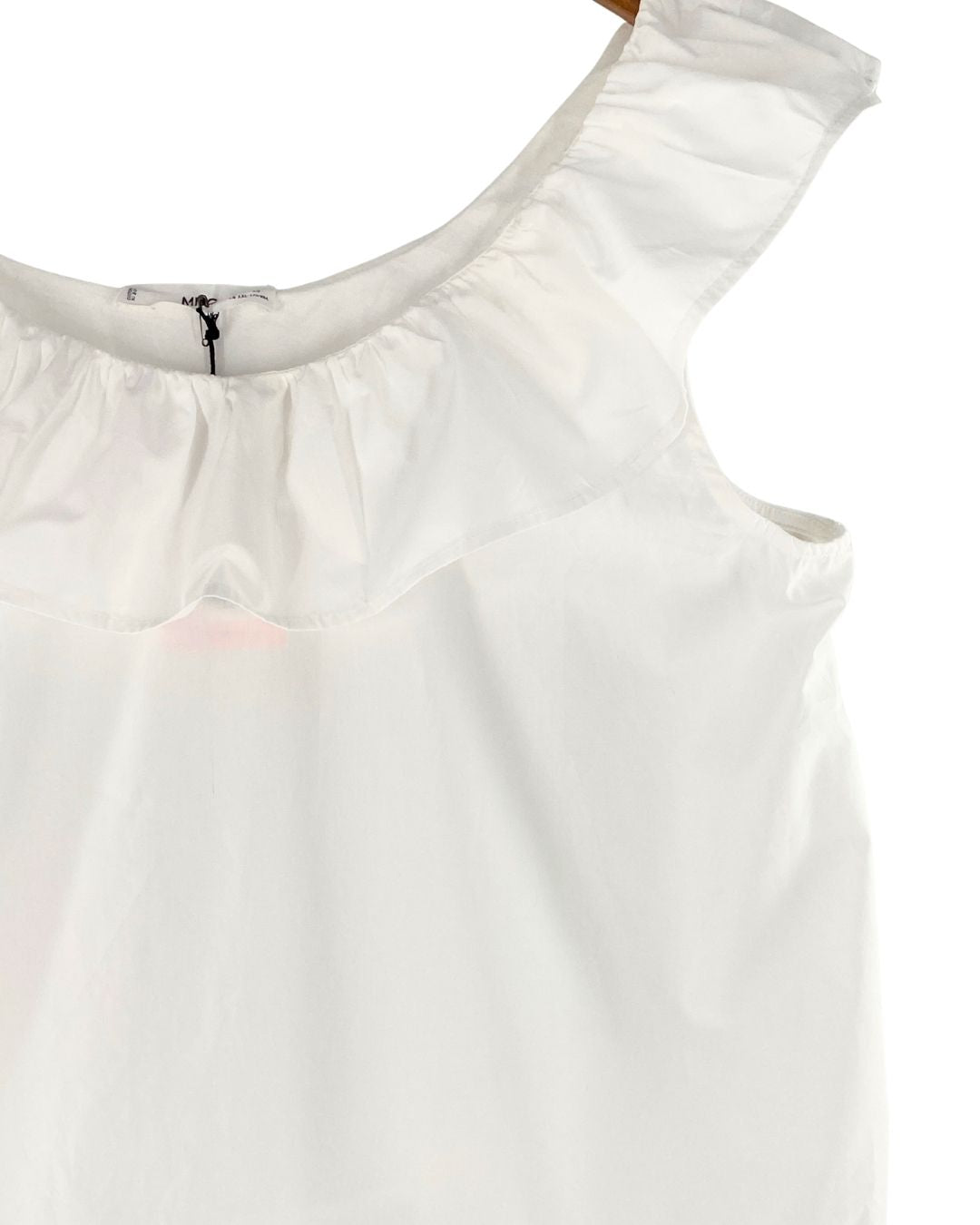 Blusa basica con vuelo