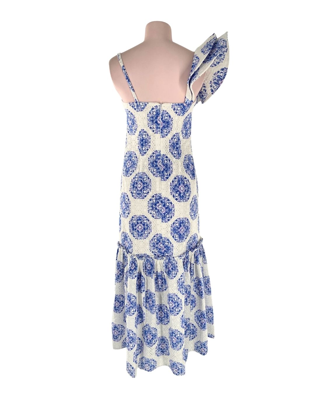 Maxi vestido en ojalillo