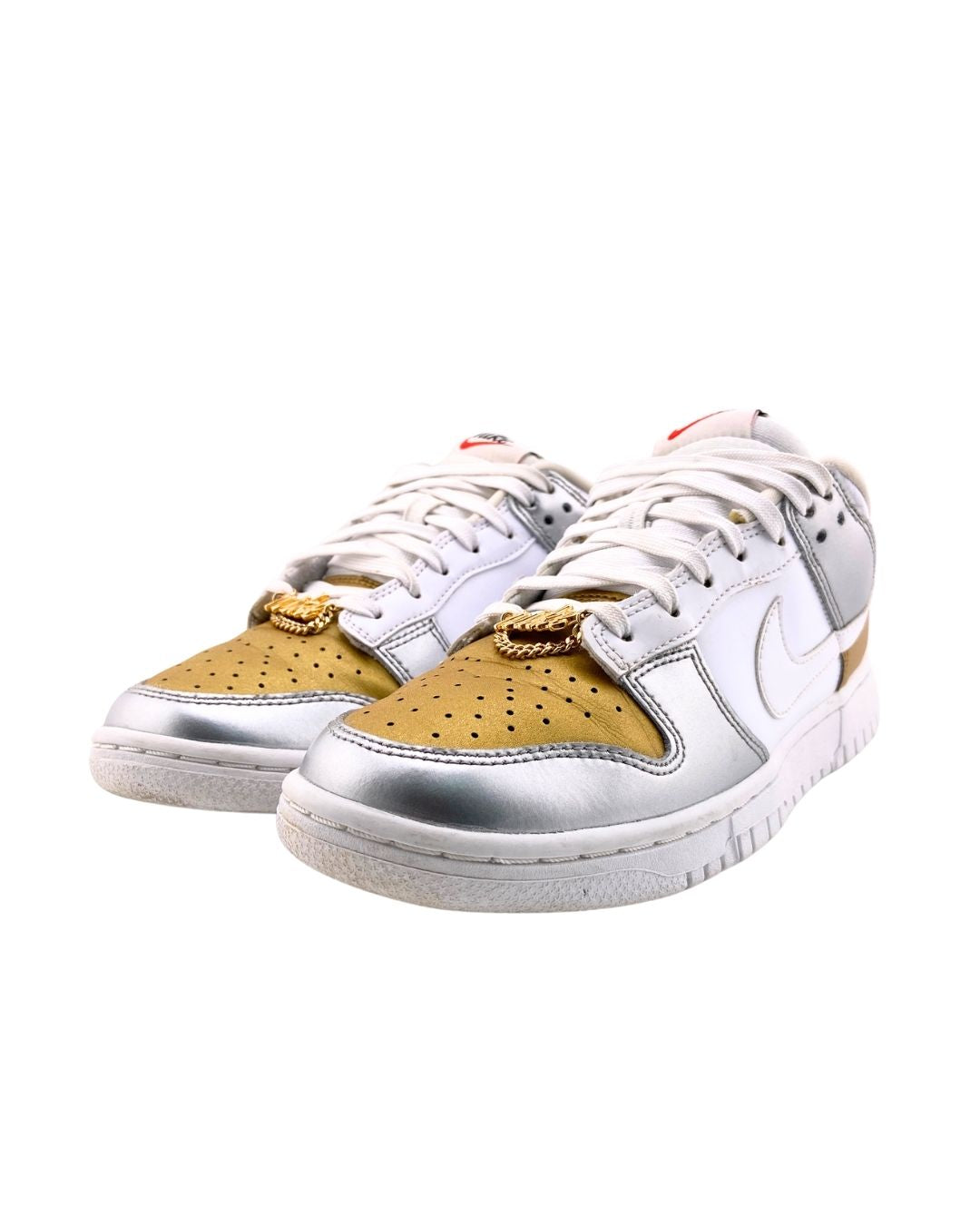 Tenis Dunk Low metalizados