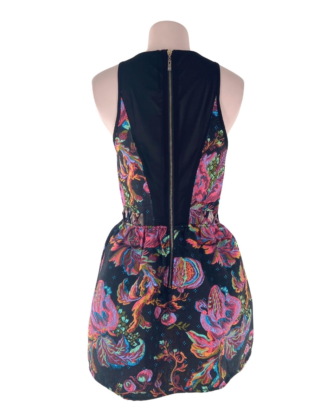 Vestido mini con bordados