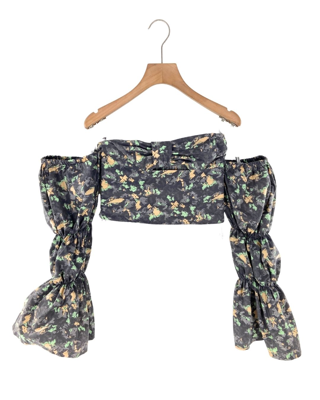 Crop top manga larga