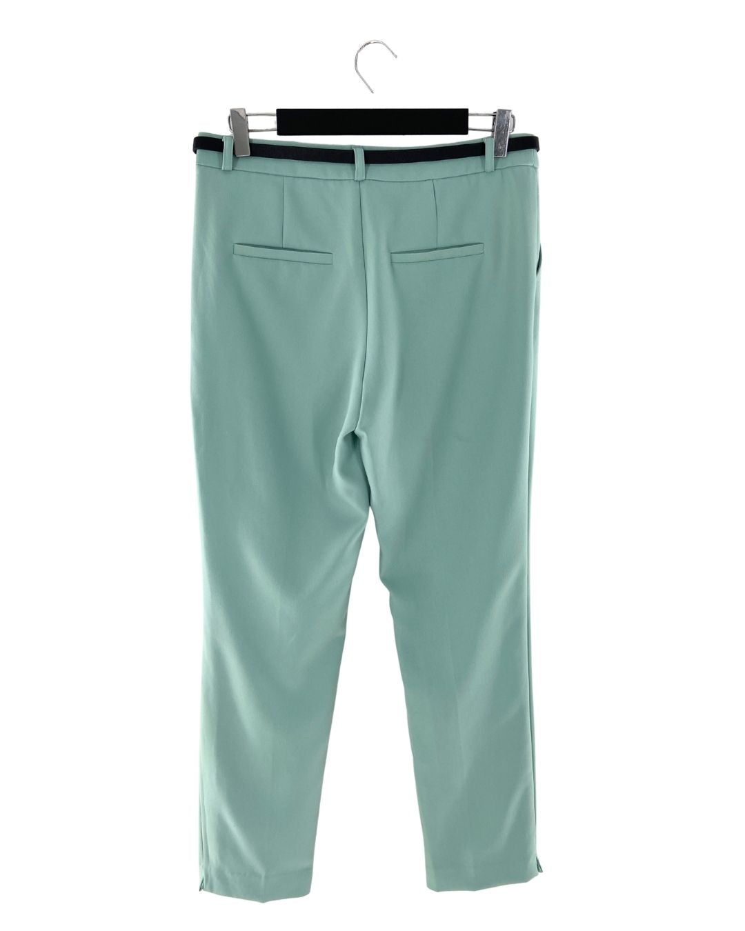 Pantalón suit con cinturón