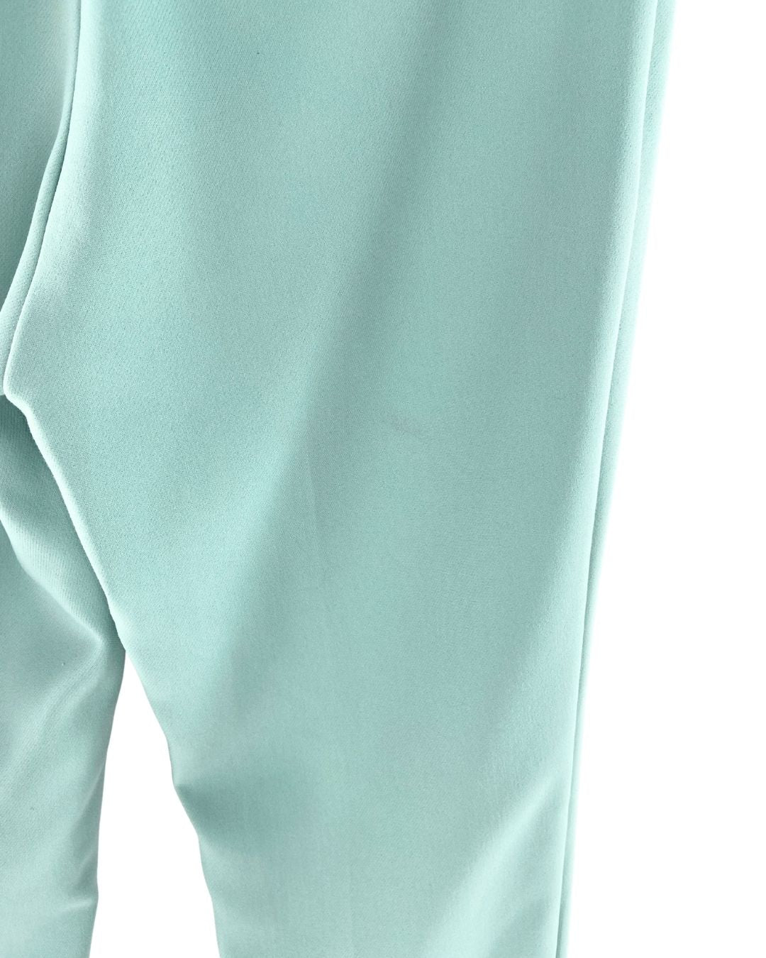 Pantalón suit con cinturón