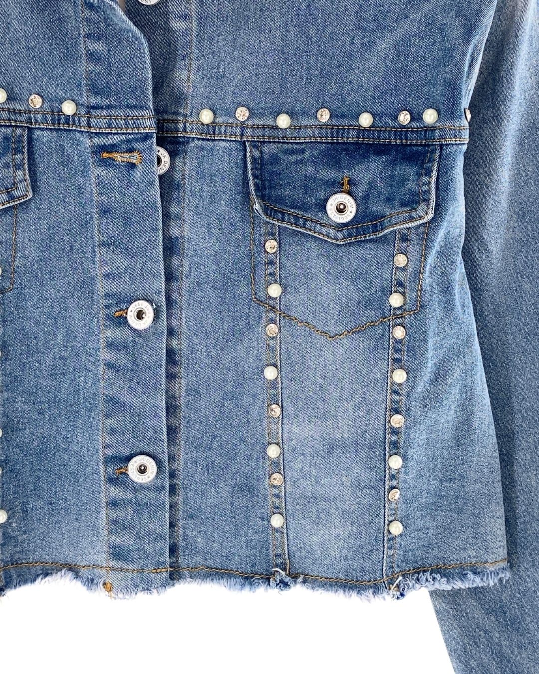 Chaqueta crop en denim
