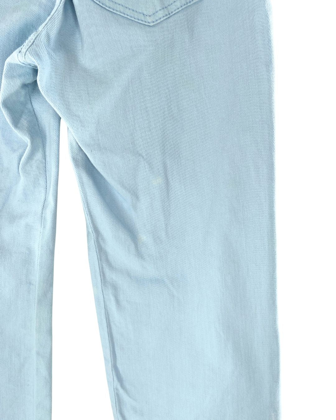 Jean rígido straight  detalles