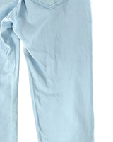 Jean rígido straight  detalles