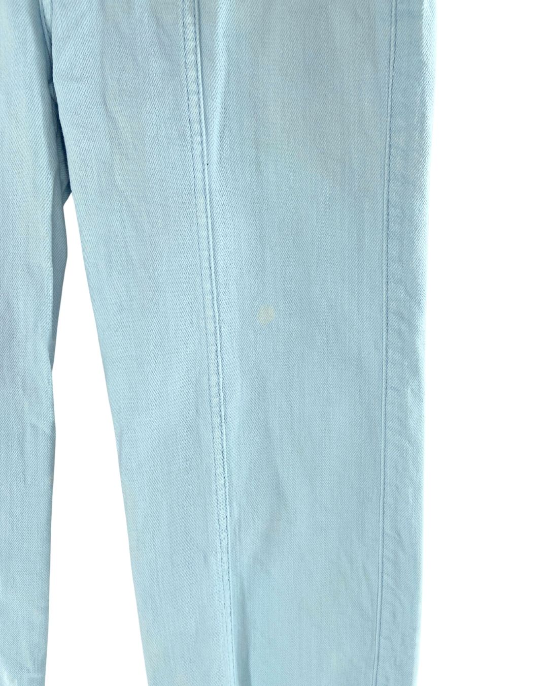 Jean rígido straight  detalles