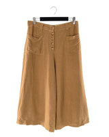 Pantalón culotte abotonado