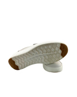 Tenis con cierre en velcro