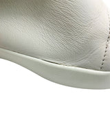 Tenis con cierre en velcro