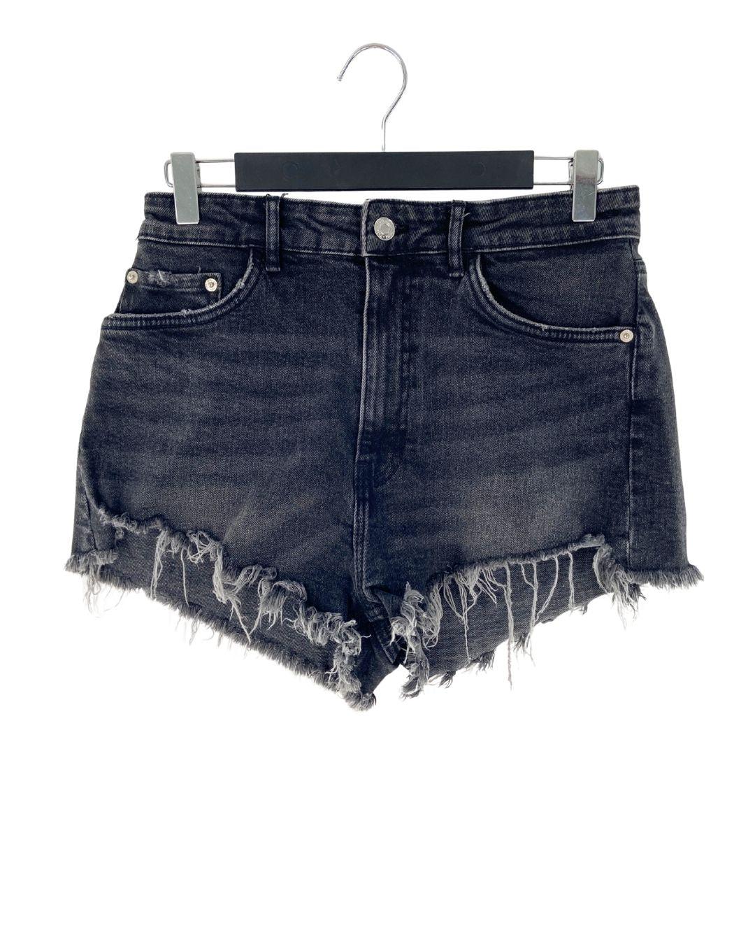 Short mini en denim deshilado