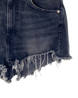 Short mini en denim deshilado